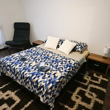 Apartment Cozy & Colorful